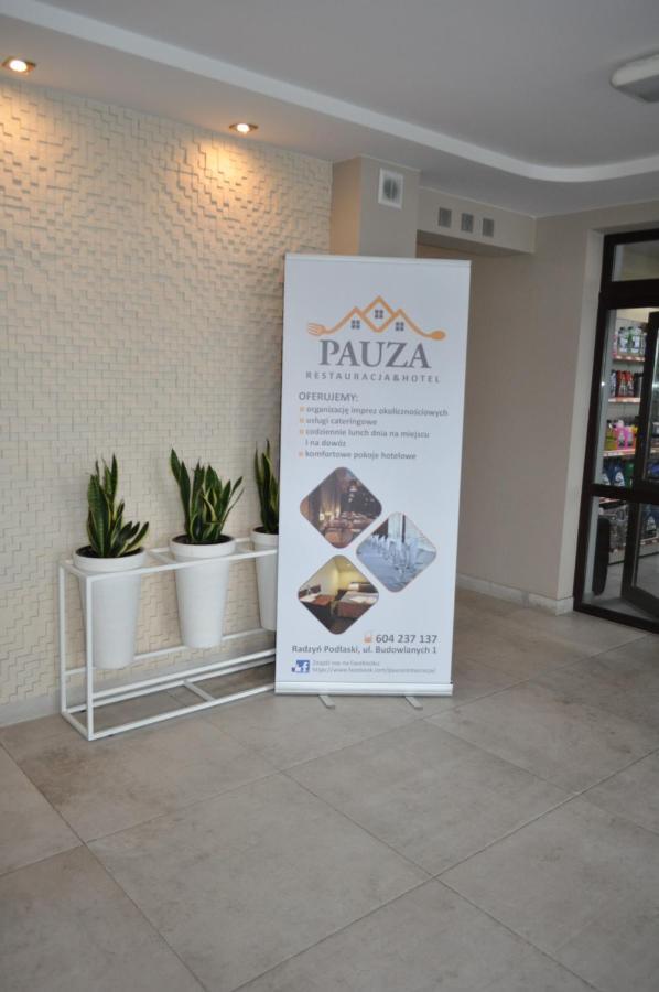 Hotel Pauza Radzyn Podlaski Exteriör bild